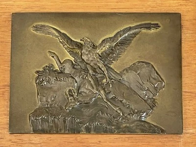 Plaque Bronze d'après BARYE, Aigle royal et Chamois, bas relief - Photo 1/4