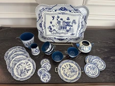 1950s Ohio Art Blue Willow 22-pc Child's Tin Tea Set