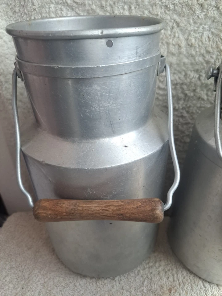 Lot de 4 ancien pot à lait aluminium Le Trèfle Tournus 3 x 2 et 1 x 3 litres - Photo 4/4
