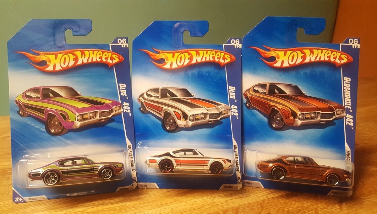 Hot Wheels 1968 Olds 442 Oldsmobile 1:64 Scale 2009 Lot of 3 Color