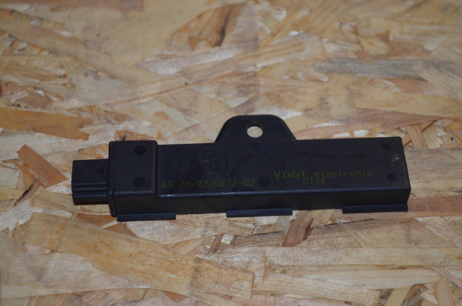 BMW 5 Series F10 Aerial Amplifier Unit 65 20-9220832-02 | eBay