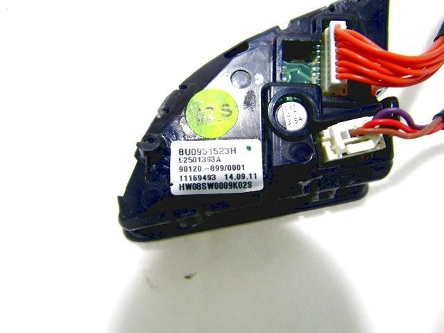 8U0951523H Controles en el Volante Multifunción AUDI Q3 2.0D 4X4 130KW Aut 5P ( - Imagen 4 de 4