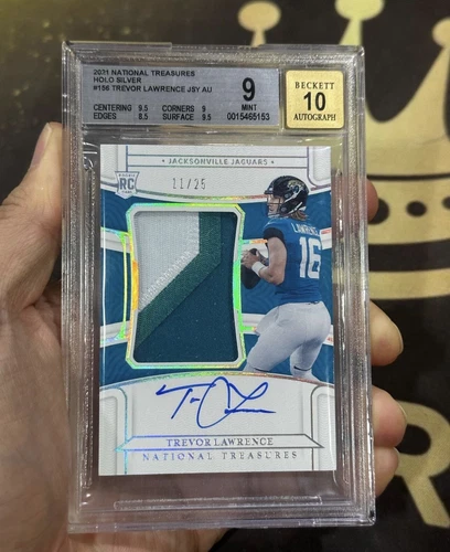 2021 National Treasures Trevor Lawrence RC Patch Auto Holo Silver RPA /25 BGS 9