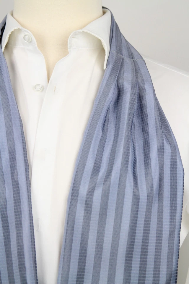 Corbata Camellucci para hombre corbata Ascot 100 % seda caja de regalo a rayas azul marino A243 Foto 3 de 4