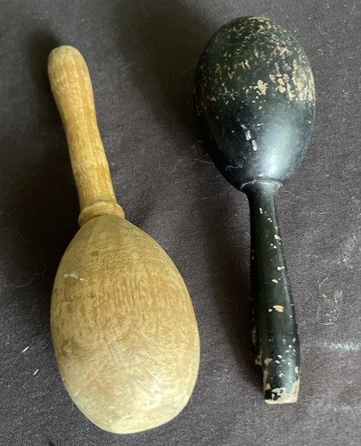 (2)Vintage Wooden Eggs Shaped Sock Darner Darning Tool Wood Primitive 6” & 5.5” - Picture 2 of 4