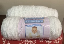 Lot of Bernat Coordinates Pompadour Yarn White 01000 - Same Dye