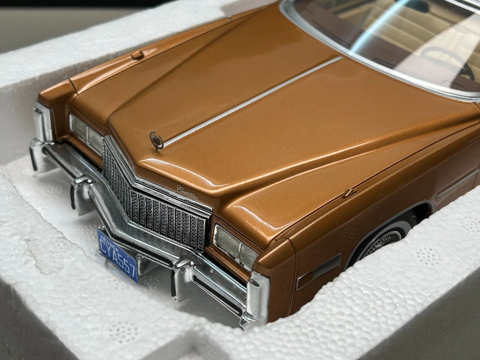 Bos 1/18 1976 Cadillac Eldorado Convertible 1976 Bronze Metallic Resin Car Model - Image 2 of 4