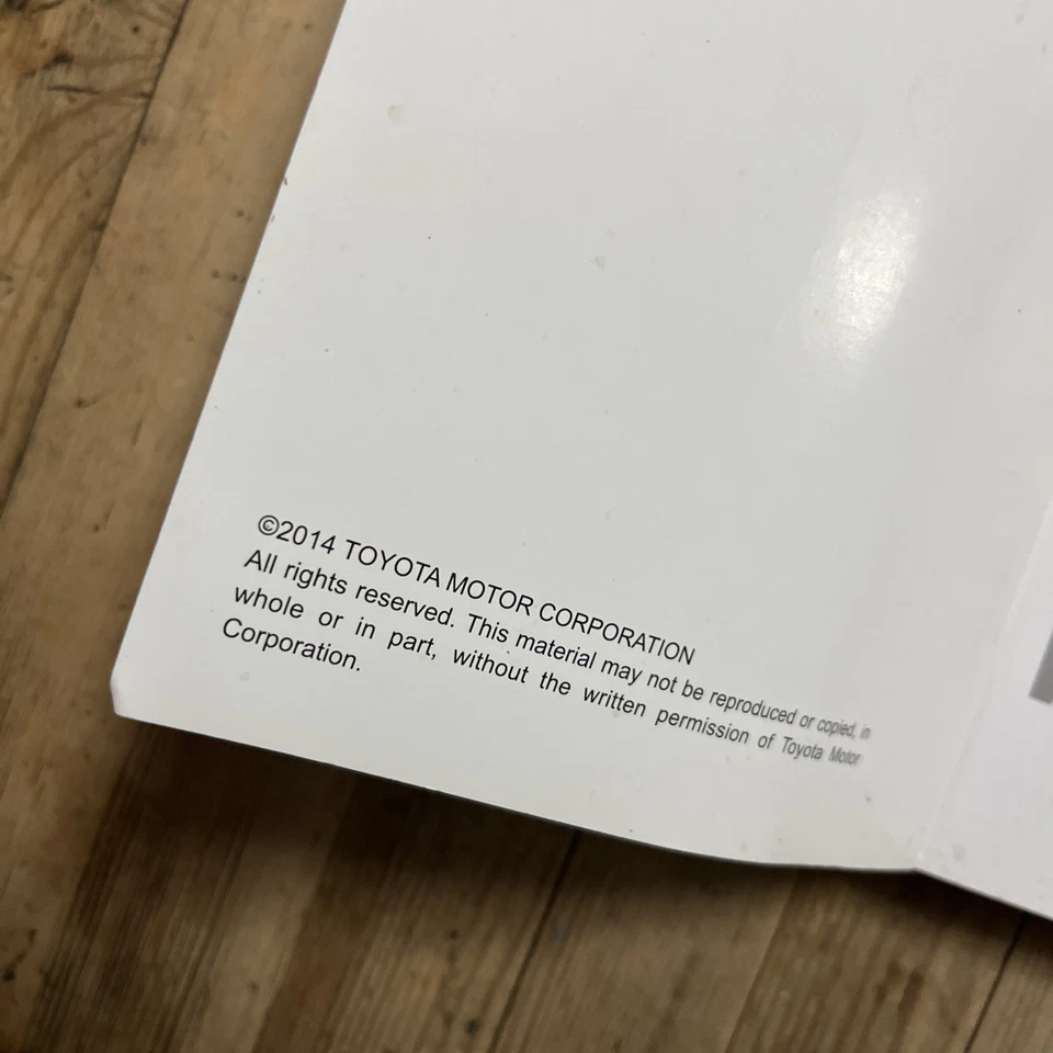 13-16 TOYOTA LANDCRUISER OWNERS MANUAL HANDBOOK & WALLET print 2014 Ref20655 - Image 4 of 4