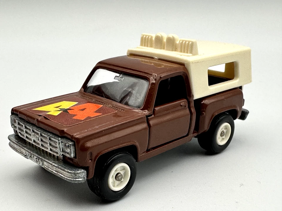 TOMICA POCKET CARS #F44 CHEVROLET C10 PICKUP TRUCK, BROWN, 1:64, EXCELLENT - Image 2 of 4