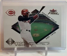 2001 Fleer Focus Diamond Vision Card #6DV Ken Griffey Jr. Cincinnati Reds W/Top