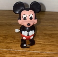 VINTAGE 1977 WIND UP MICKEY MOUSE WALKER BY TOMY