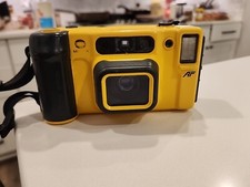 Minolta Weathermatic Dual 35 Yellow Point  Shoot 35mm Film Camera Powers On