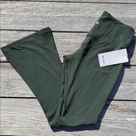 lululemon Align High-Rise Mini-Flare Pant Regular legacy green size 12 nwt