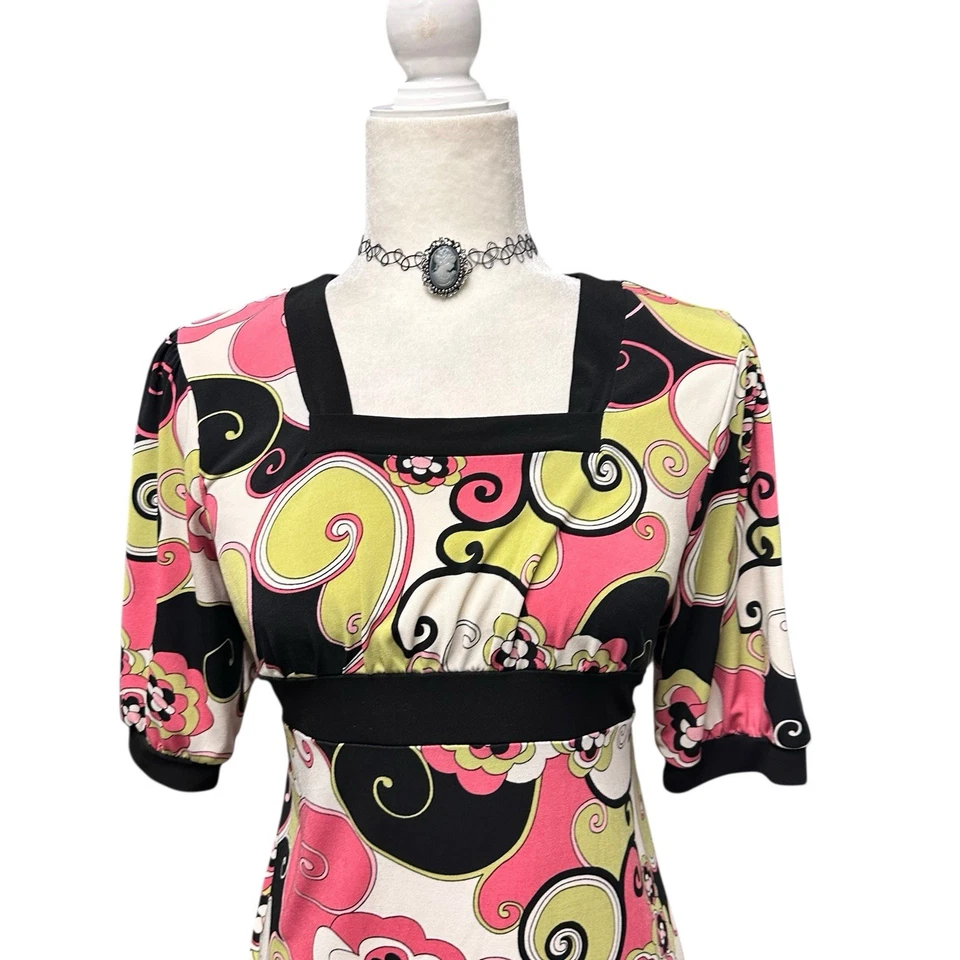 Boneca bebê vintage Y2K feminina tamanho 14-16 psicodélica retrô gola quadrada manga curta - Imagem 4 de 4