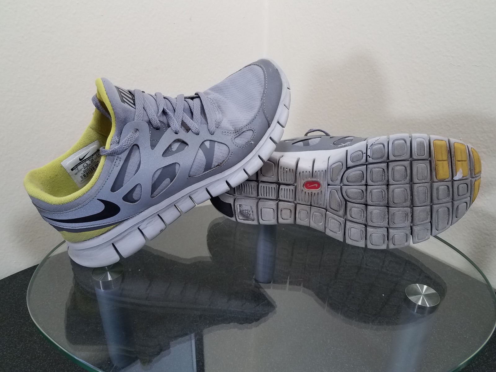 Nike Free Run 2 Shield Womens Size 7 Reflective Silver / Yellow Running Shoes eBay