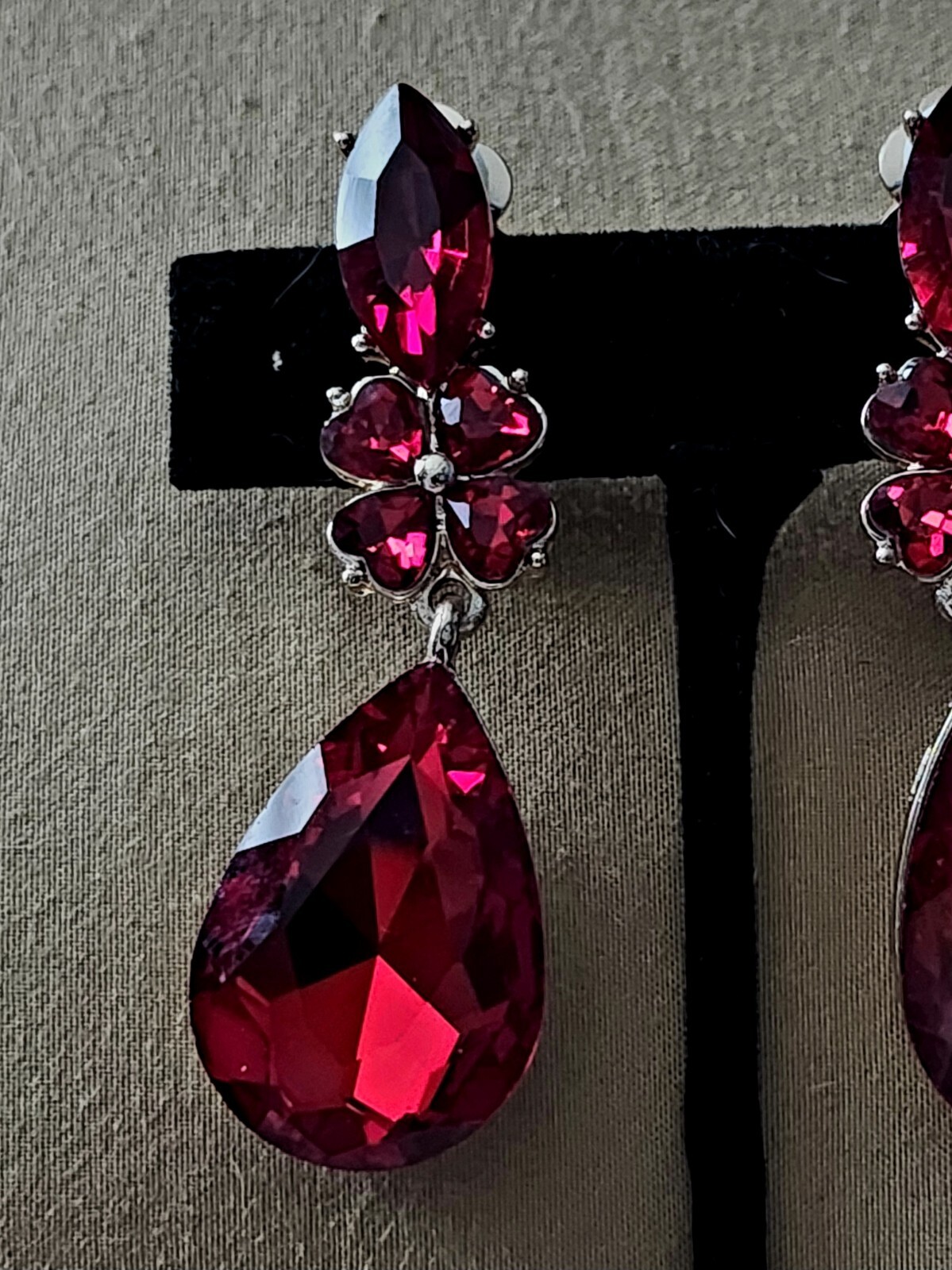 Gorgeous Ruby Red 2 Inch Dangle Earrings With Hig… - image 18