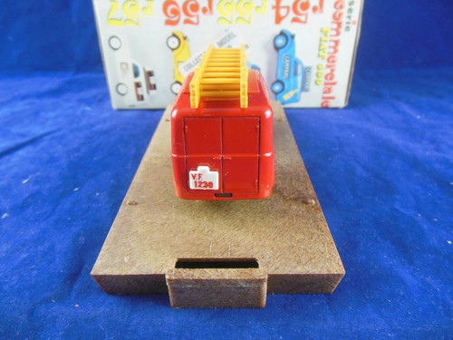 Brumm R80 Fiat 500 Fire Service Van Servizio Prevenzione Fire 1:43 Scale - Picture 5 of 12