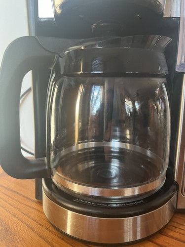 Ninja CE250, 12-Cup Programmable Coffee Maker, Glass Carafe, Stainless Steel - Picture 2 of 24