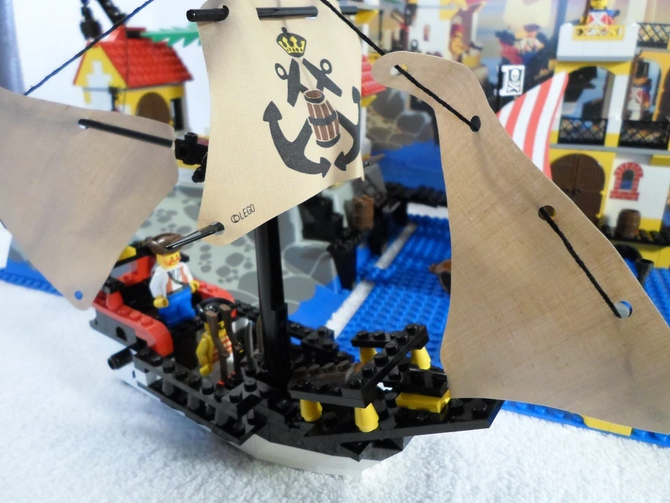 Lego Pirates Imperial Guards 6277 Imperial Trading Post - Imagem 2 de 4
