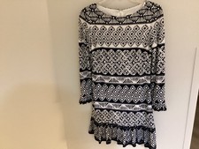 Eliza J Navy & White Flowered Dress Size 0