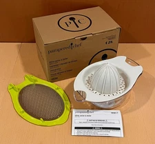 Pampered Chef #100361 Citrus Juicer and Zester NEW