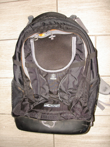 EUC Kurgo G-Train Dog Carrier Backpack Black K-9 Pack Size Holds Up To 25 Lbs