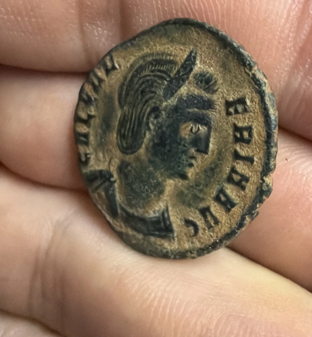 Imperio Romano . RARO FOLLIS DF GALERÍA VALERIA .5,3gr 25mm