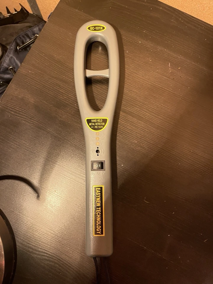 Detector de metales portátil altamente sensible GC-101H Foto 2 de 3