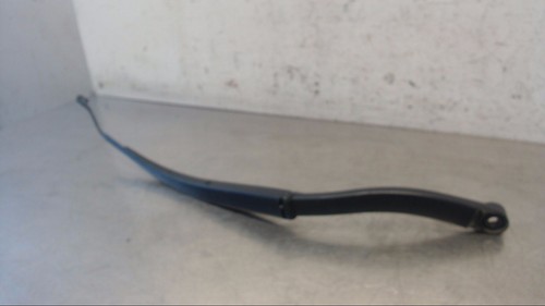 Scheibenwischerarm    R Nissan X-trail 2.0 dci 4x4 DPF T31 2012-2014