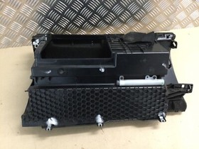 Mercedes ML W164 320 CDI 3.0d  Glove Box Storage Compartment A1646800391 2006