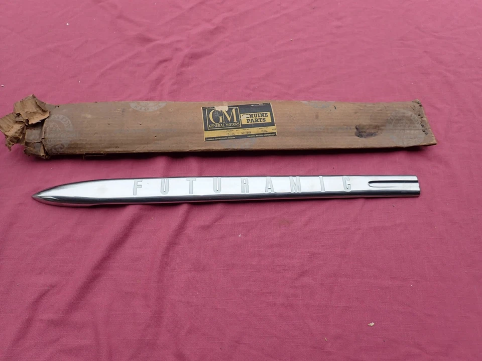 Oldsmobile 98 1950 puerta trasera moldeada “futuramic”, izquierda, ¡nuevo! 4577569 moldura Foto 2 de 4