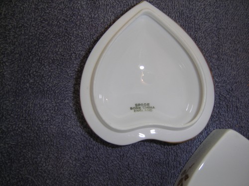 Vintage Spode Bone China Heart Shaped Dish with Lid F 967 M - Picture 5 of 7