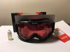 SKI GOGGLES COMPLETE W/ ANTI FOG TREATED LENSES AND DEFOGGER