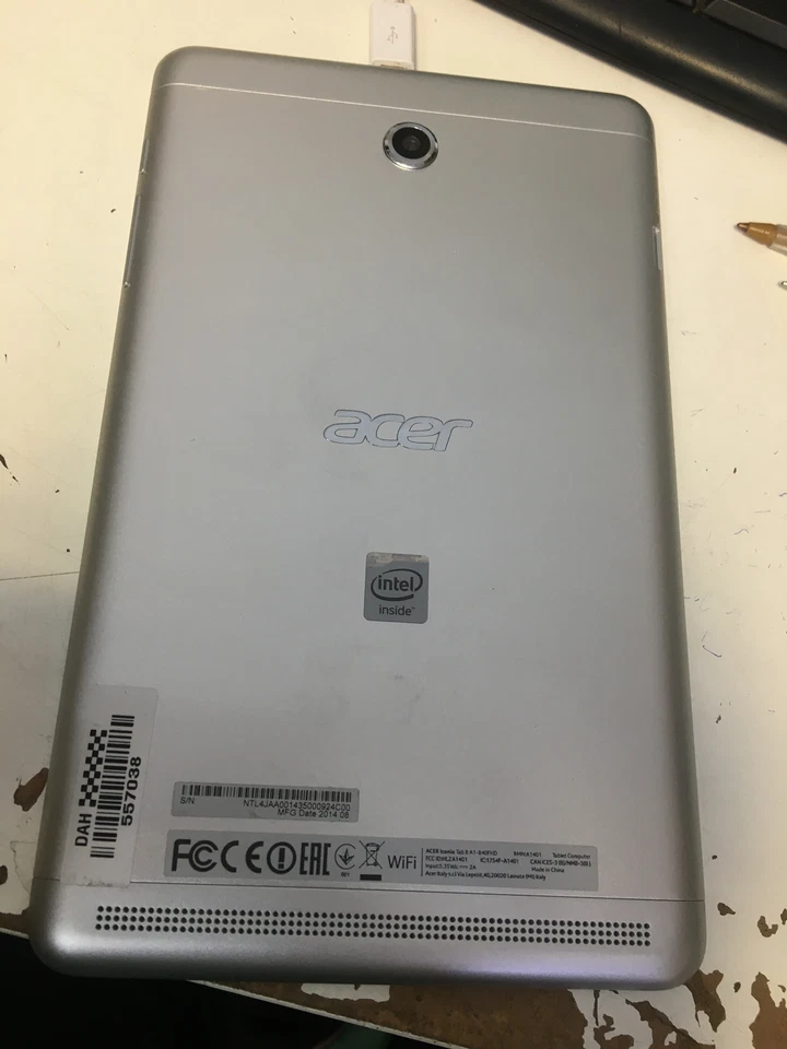 Acer Iconia Tab 8 A1-840 FHD Tablet 7,9" Touch 1280x800 Atom Z3745 16GB 2GB WiFi - Bild 3 von 4