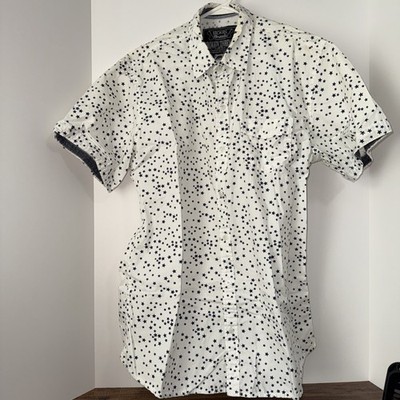 Broken Threads Men Large white Star Print Short Sleeve Button Down