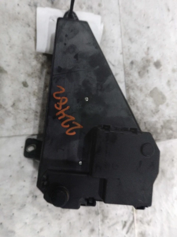 2008 BMW 528i Fuse Box OEM Blue 61146906618 101k Miles Warranty Included - Image 2 of 4