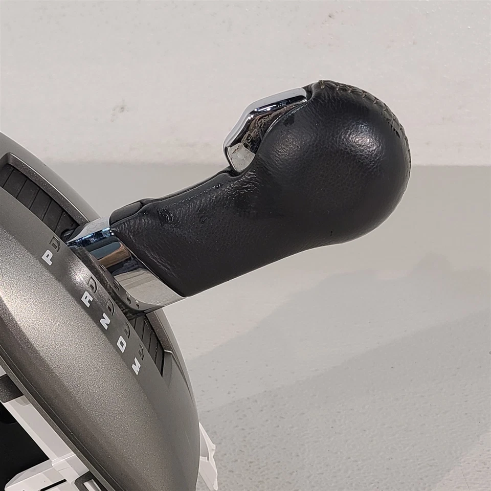 10-15 Camaro Ss Floor Shifter Automatic Transmission Aa7373 - Image 4 of 4