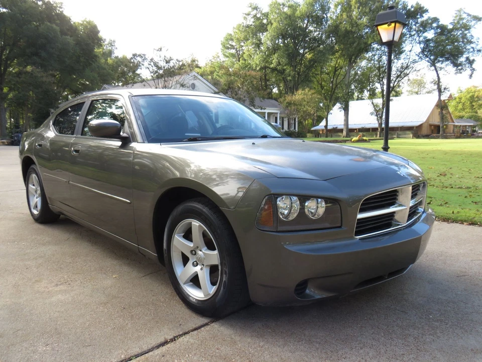 2010 Dodge Charger SE - Image 4 of 4