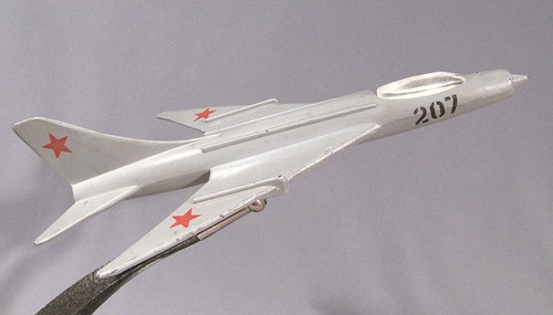 Model Airplane MIG Russian Metallic Old Vintage Soviet Plane Ashtray Fighter - Picture 4 of 11