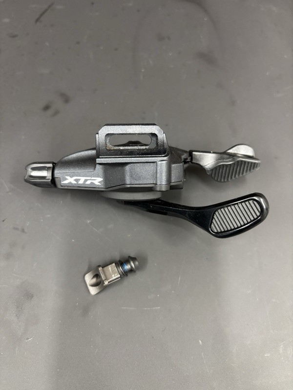 Shimano SL-M9100 XTR 12 Speed Right Shifter, I-Spec EV Mount