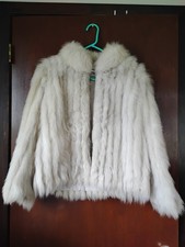 SAGA FOX Fox White Fur Luxury Coat Soft Vintage Size L PLEASE READ