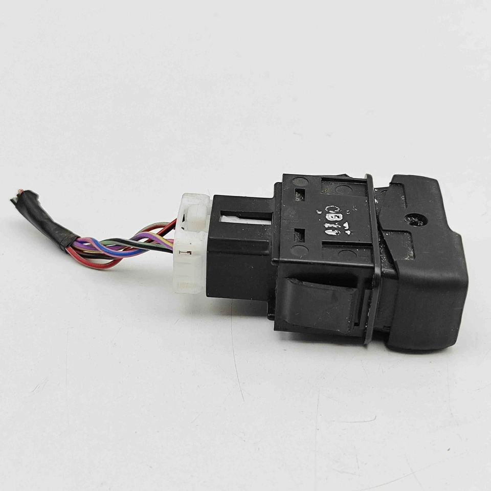 MAZDA MX-5 MK2 NB Rear Fog Light Switch NC33-66-480A 1.6 Petrol 81kW 2000 - Image 3 of 4