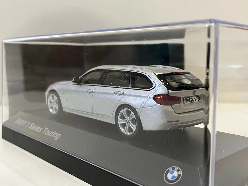 BMW 3er 3 Series Touring  1:43 Glacier silber F31 2012-2015 Paragon Modellauto - Bild 3 von 4