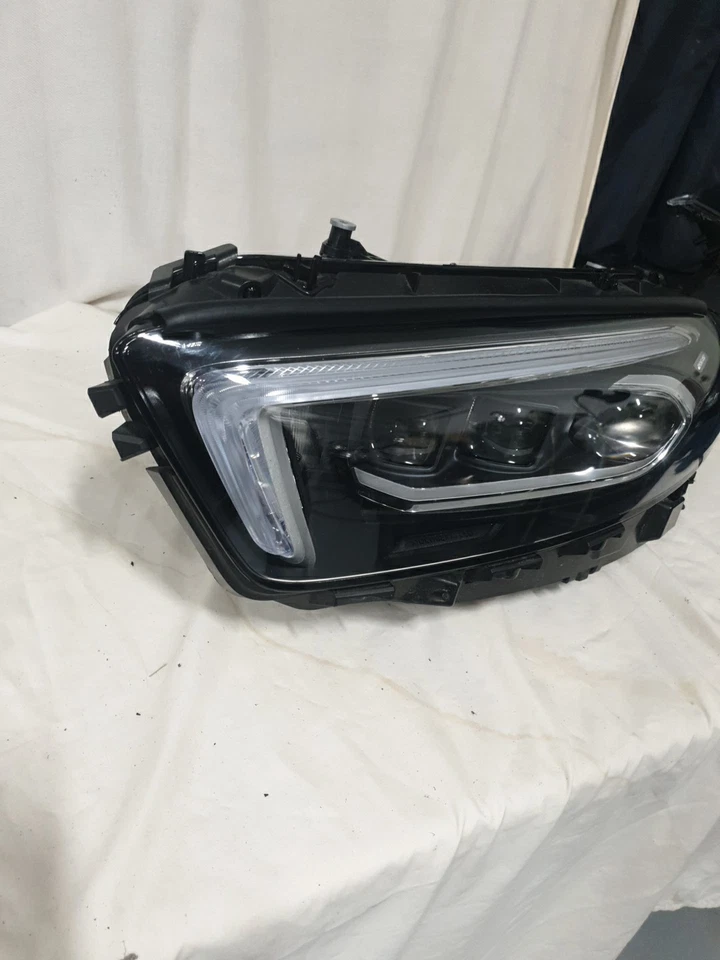 MERCEDES-BENZ A-CLASS W177 A35 2018-2021 LED L.H.S HEADLIGHT   A1779065503 - image 3 of 4