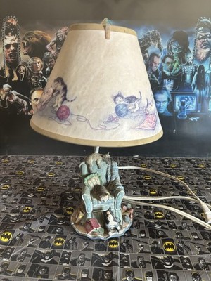 Resin Cat Lamp Cats w/Shade - Chair w/Kittens Playing On Chair & Shade (WORKS!!)