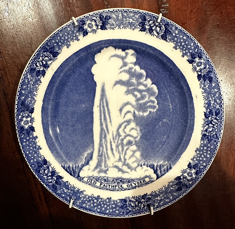 Old English Staffordshire Ware Yellowstone Park Plate Transferware 7” Blue White