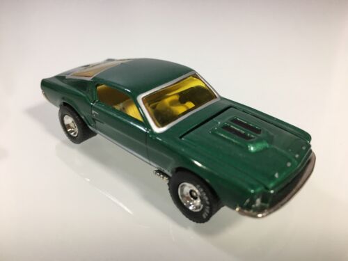 HOT WHEELS ‘67 CUSTOM FORD MUSTANG - Picture 3 of 12