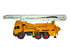 Conrad Metallmodell Betonpumpe 3080 Putzmeister Mercedes Benz 1:50