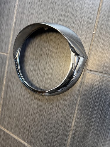 1952 cadillac headlight bezel SET (THIS IS A PAIR OF BEZELS) - Picture 4 of 7