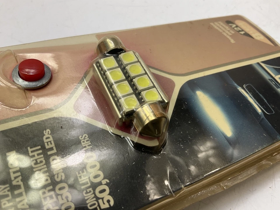 Bully ILT-578W-8 12V Blanco LED Interior Domo Lámpara Bombilla Foto 2 de 4